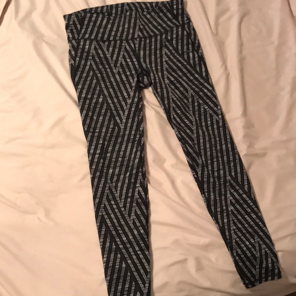 Gap Fit workout leggings